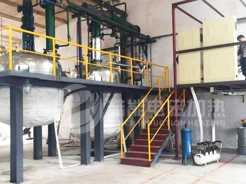 304不銹鋼反應(yīng)釜電磁加熱